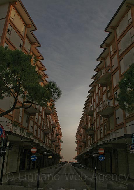Apartamente cu vedere spre plaja la Jesolo foto